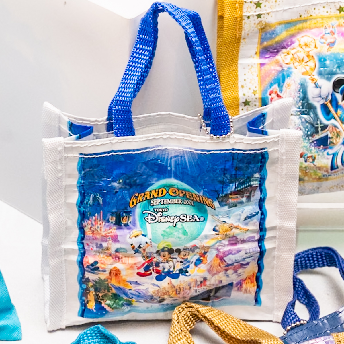 東京ディズニーシー25周年”スパークリング・ジュビリー”カプセルトイ（ショッピングバッグデザインの小物入れ）グランドオープン