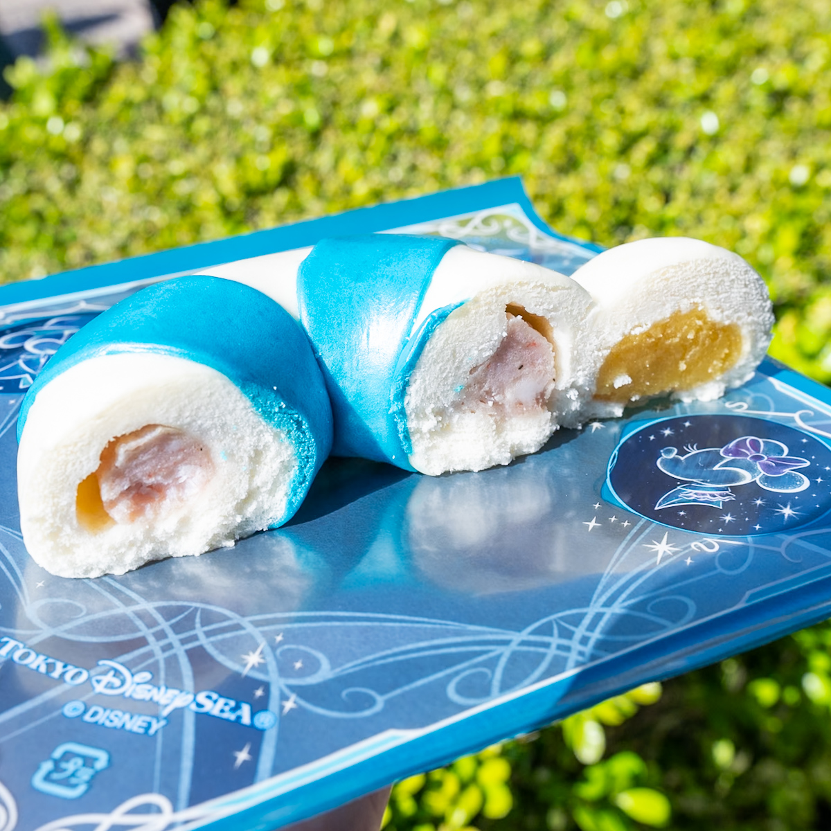 東京ディズニーシー25周年“スパークリング・ジュビリー”スペシャルうきわまん(エビ&さつまいも)1