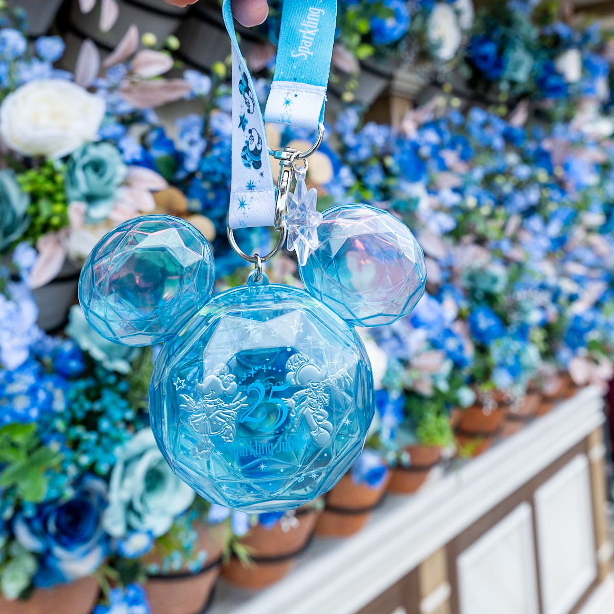 東京ディズニーシー25周年”スパークリング・ジュビリー”グミキャンディー、ミニスナックケース付き