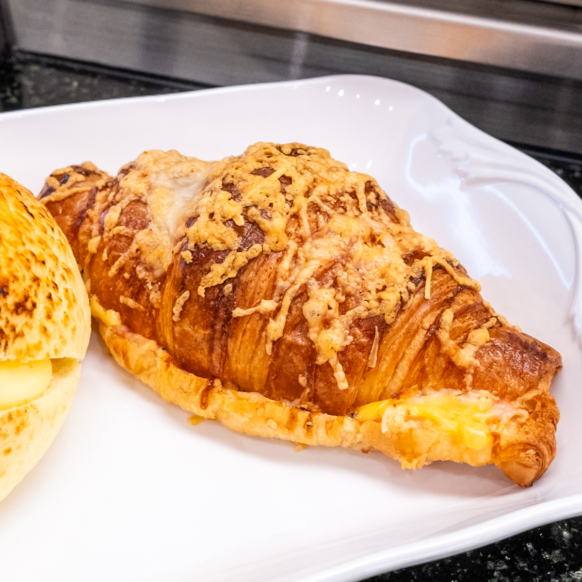 ハムチーズクロワッサン