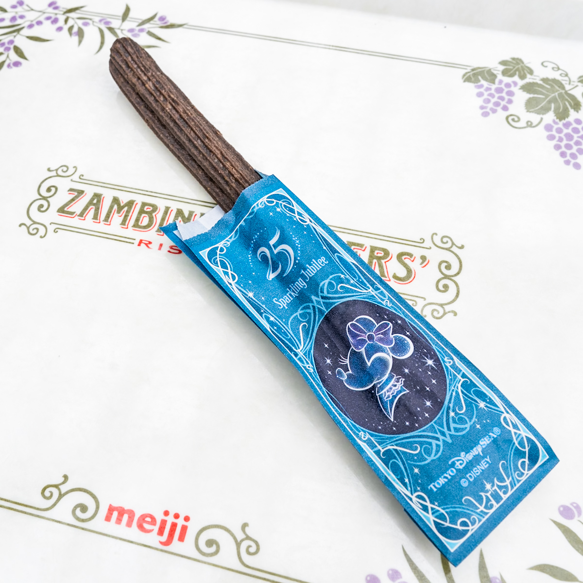 「東京ディズニーシー25周年“スパークリング・ジュビリー”」ミッキーチュロス（クッキー＆クリーム）