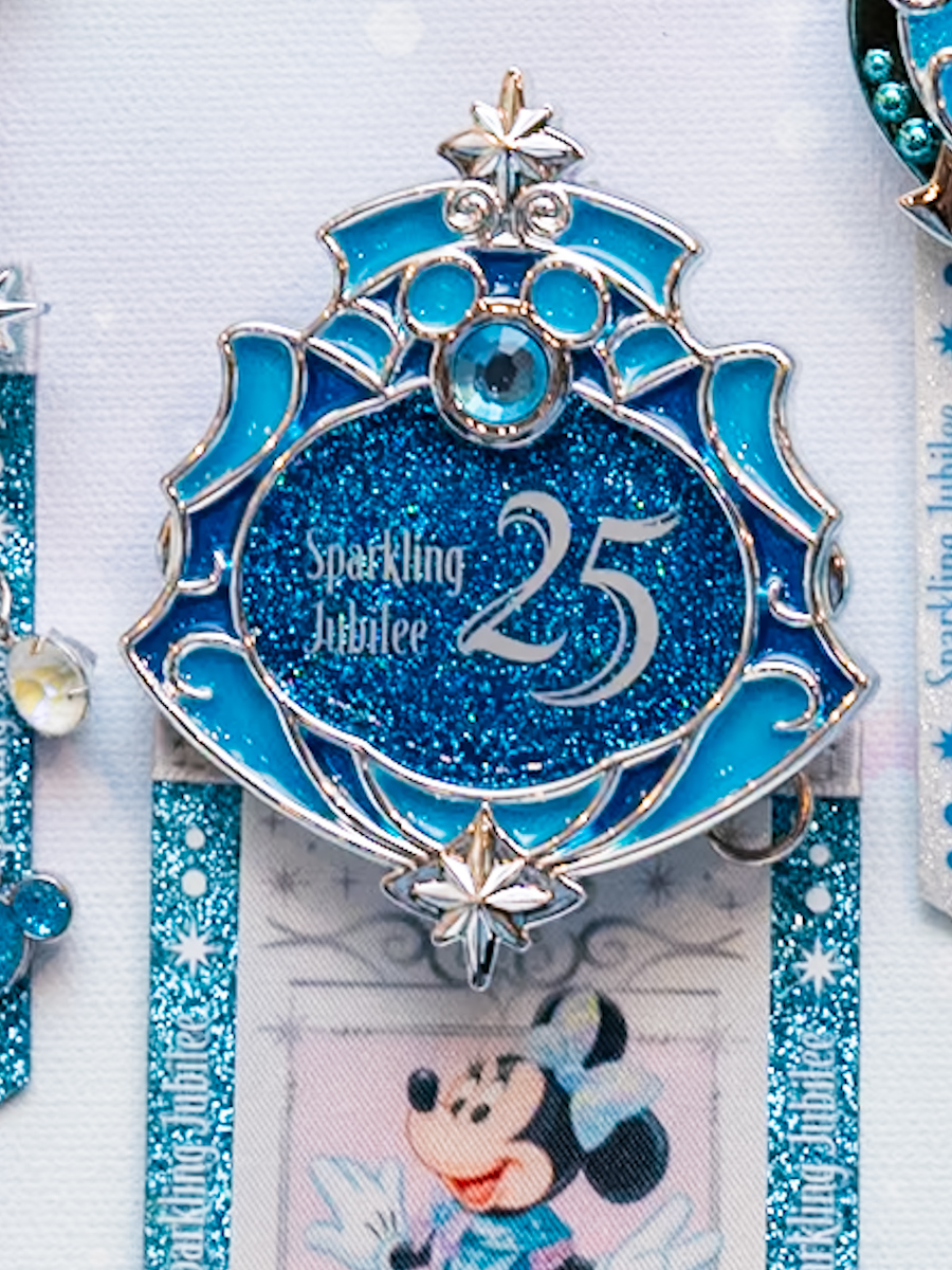 ジュビリーバッジ　クリスタル