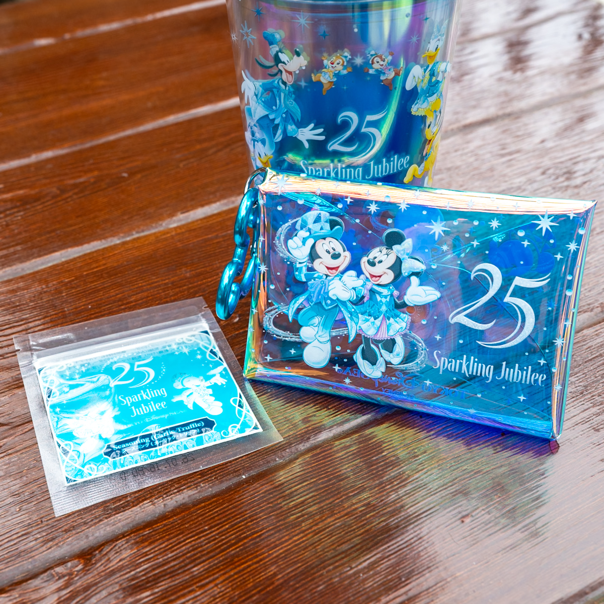 「東京ディズニーシー25周年“スパークリング・ジュビリー”」シーズニング（ガーリック・トリュフ）、スーベニアケース付き2