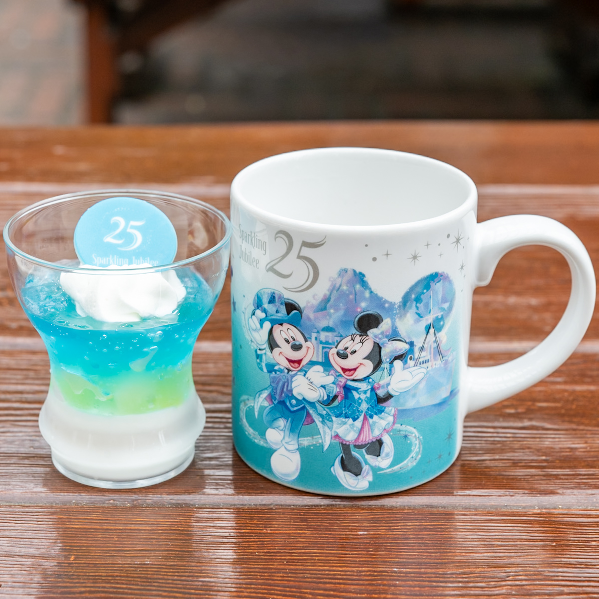 東京ディズニーシー25周年“スパークリング・ジュビリー”ミルクムース&アップル・ソーダゼリー、スーベニアカップ付き
