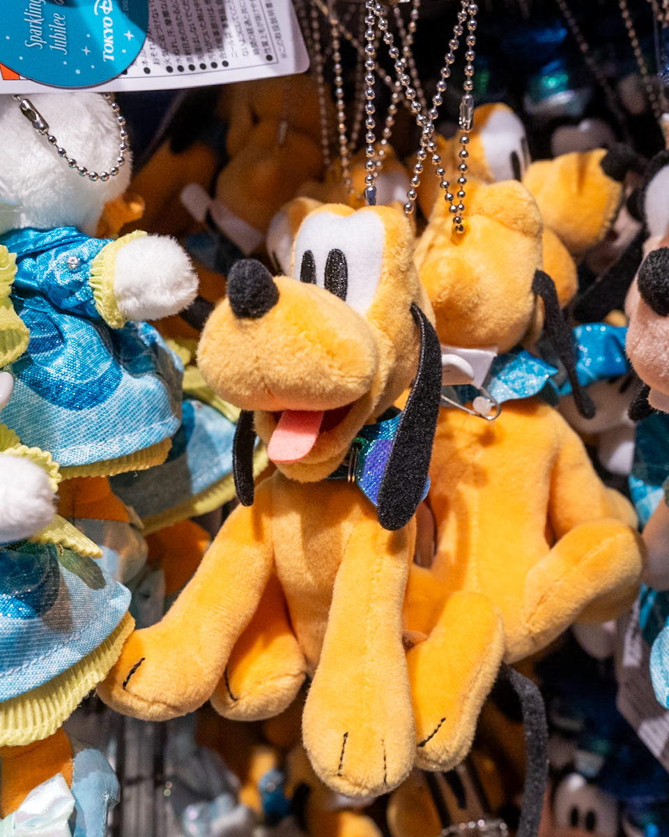 プルートぬいぐるみバッジ