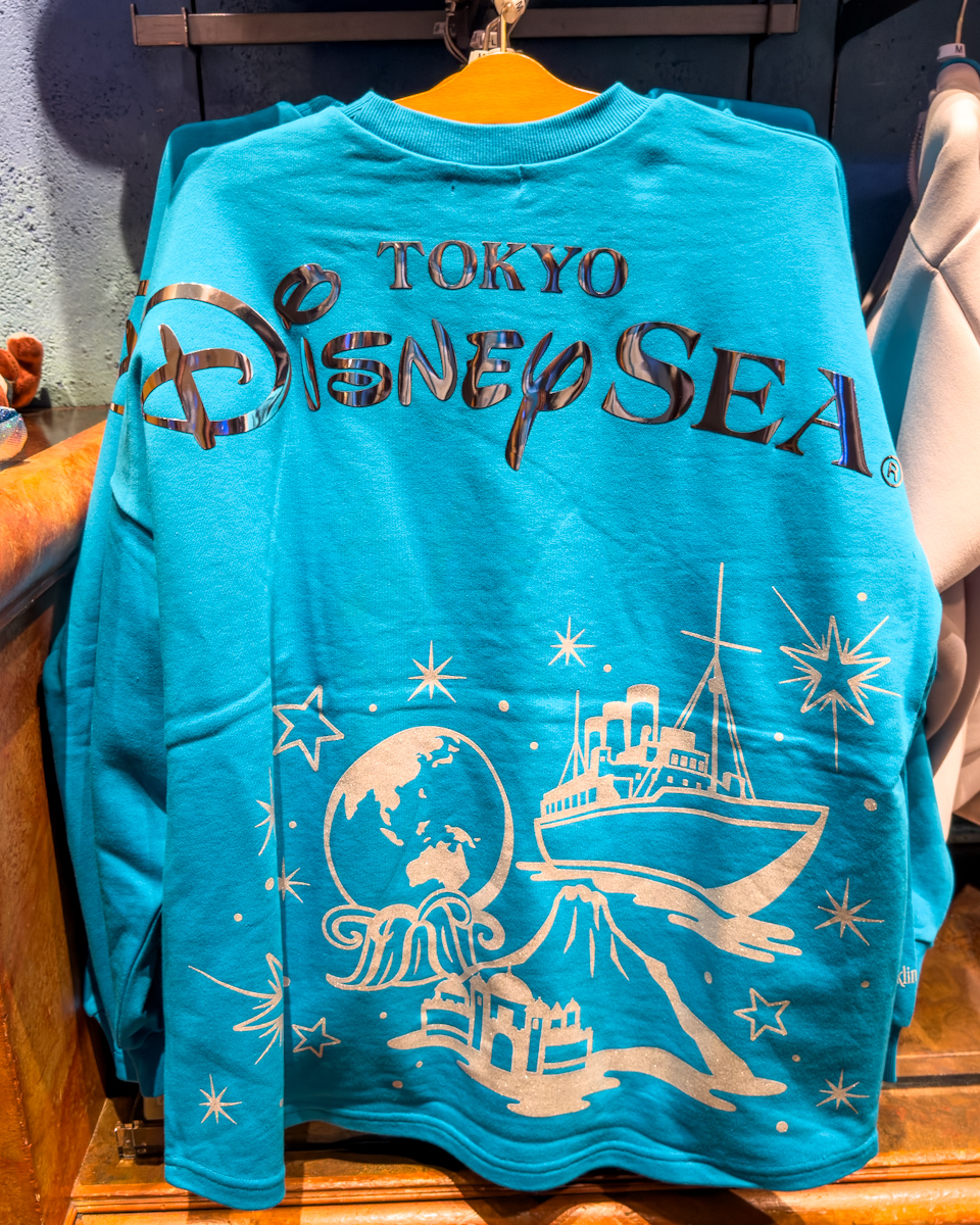 トレーナー　ロゴ