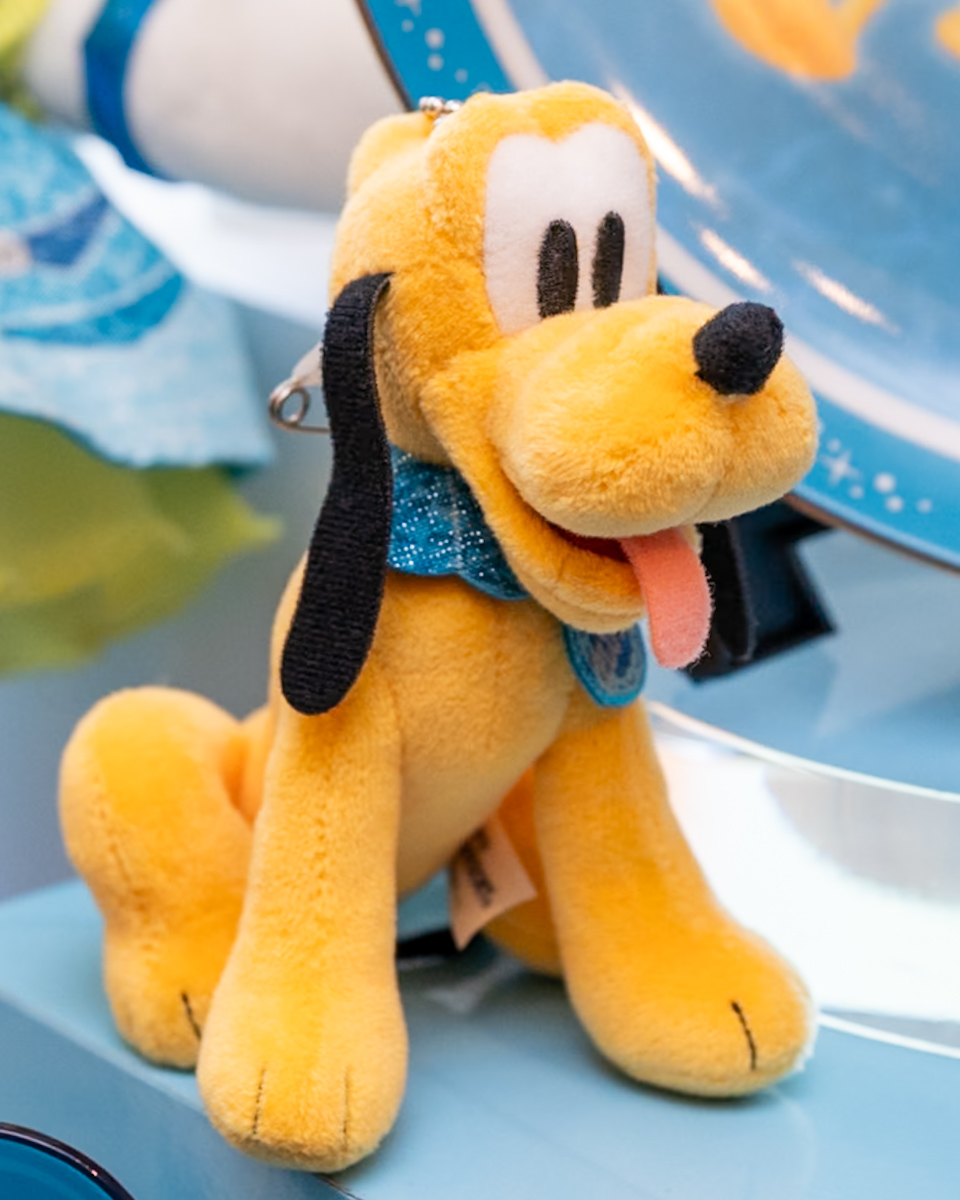 プルートぬいぐるみバッジ