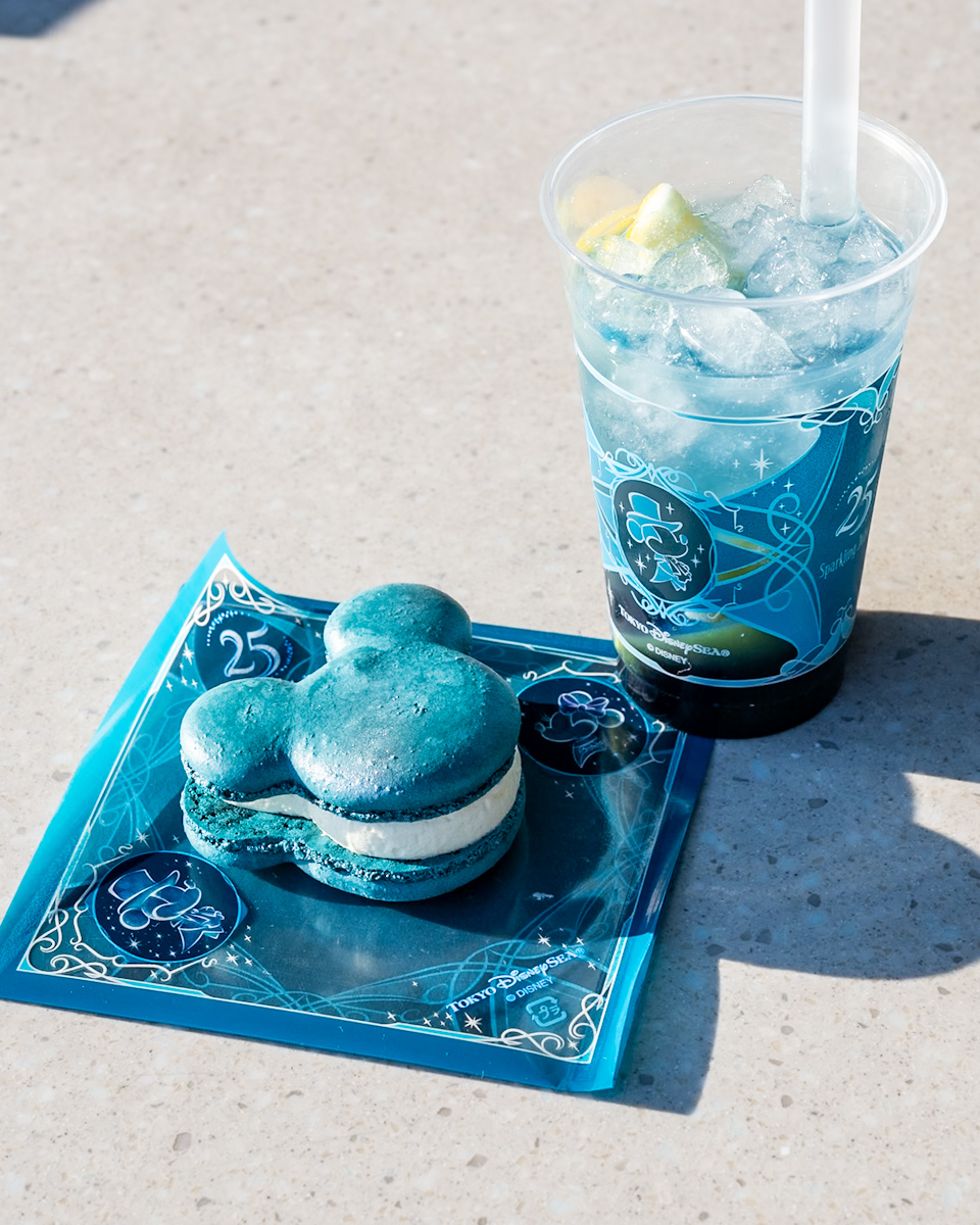 ミッキーマカロンスーベニアケース　スペシャルドリンク