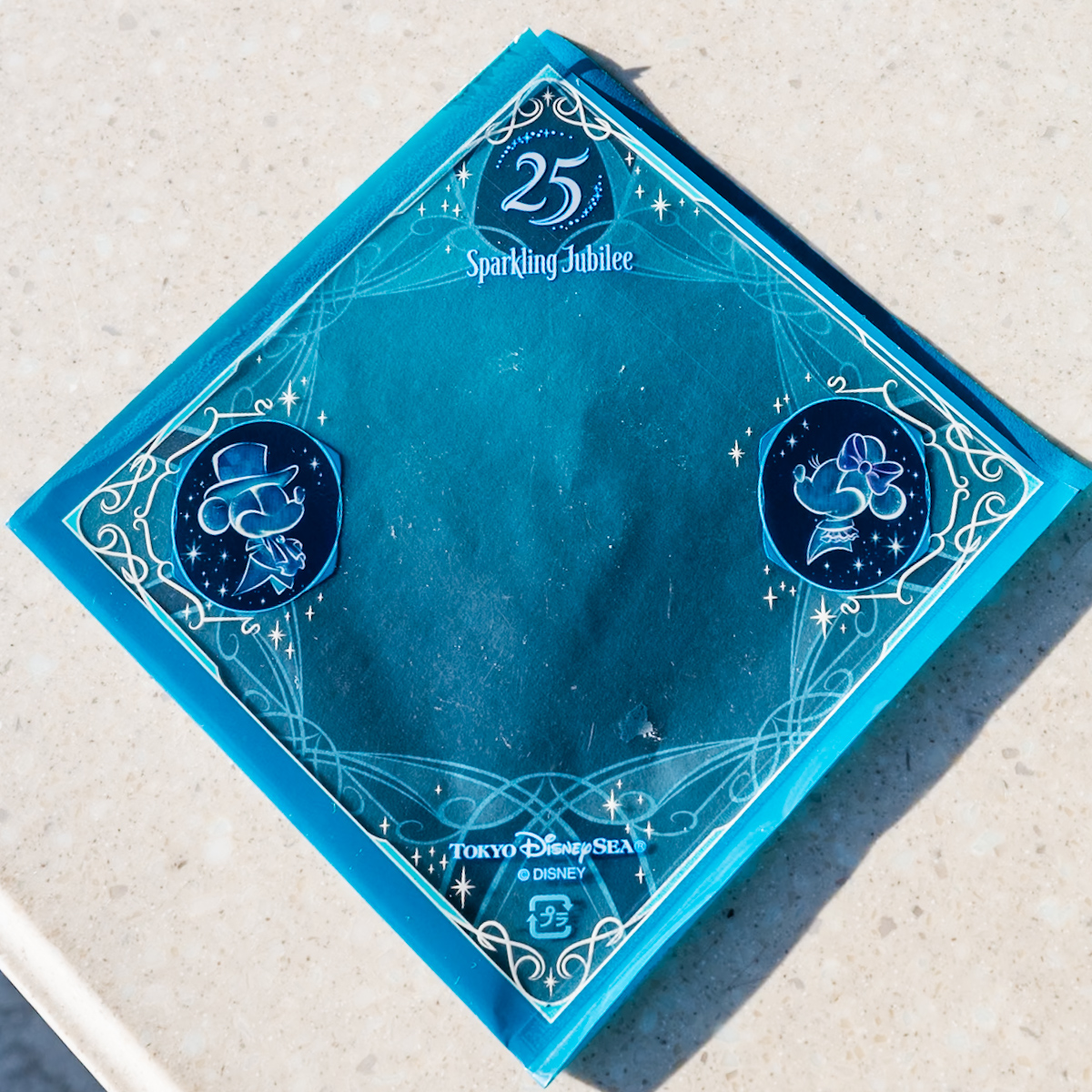 ミッキーマカロン（ホワイトチョコ）パッケージ