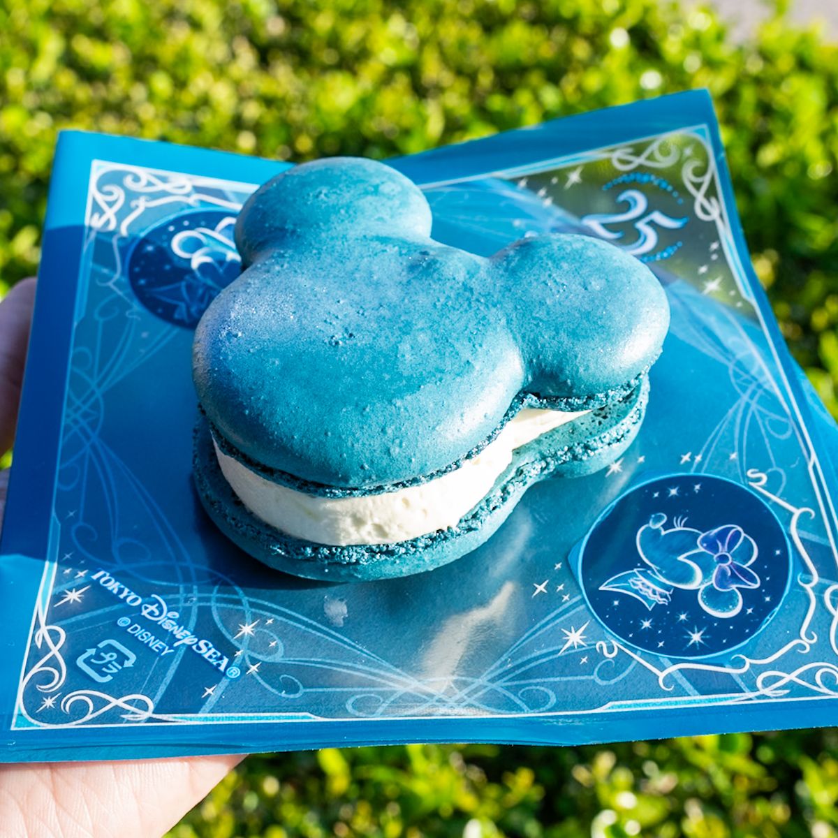 ミッキーマカロン（ホワイトチョコ）2