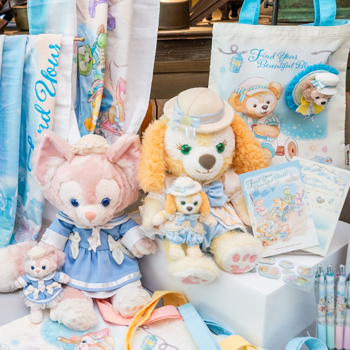 東京ディズニーシー「ダッフィー＆フレンズのファインド・ユア・ビューティフル・ブルー！」スペシャルグッズお土産1