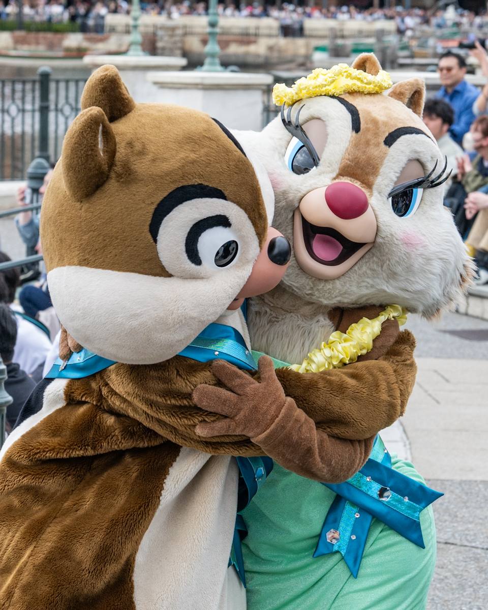 東京ディズニーシー25周年”スパークリング・ジュビリー”エンターテイメント「スパークリング・ジュビリー・セレブレーション」クラリスとチップ