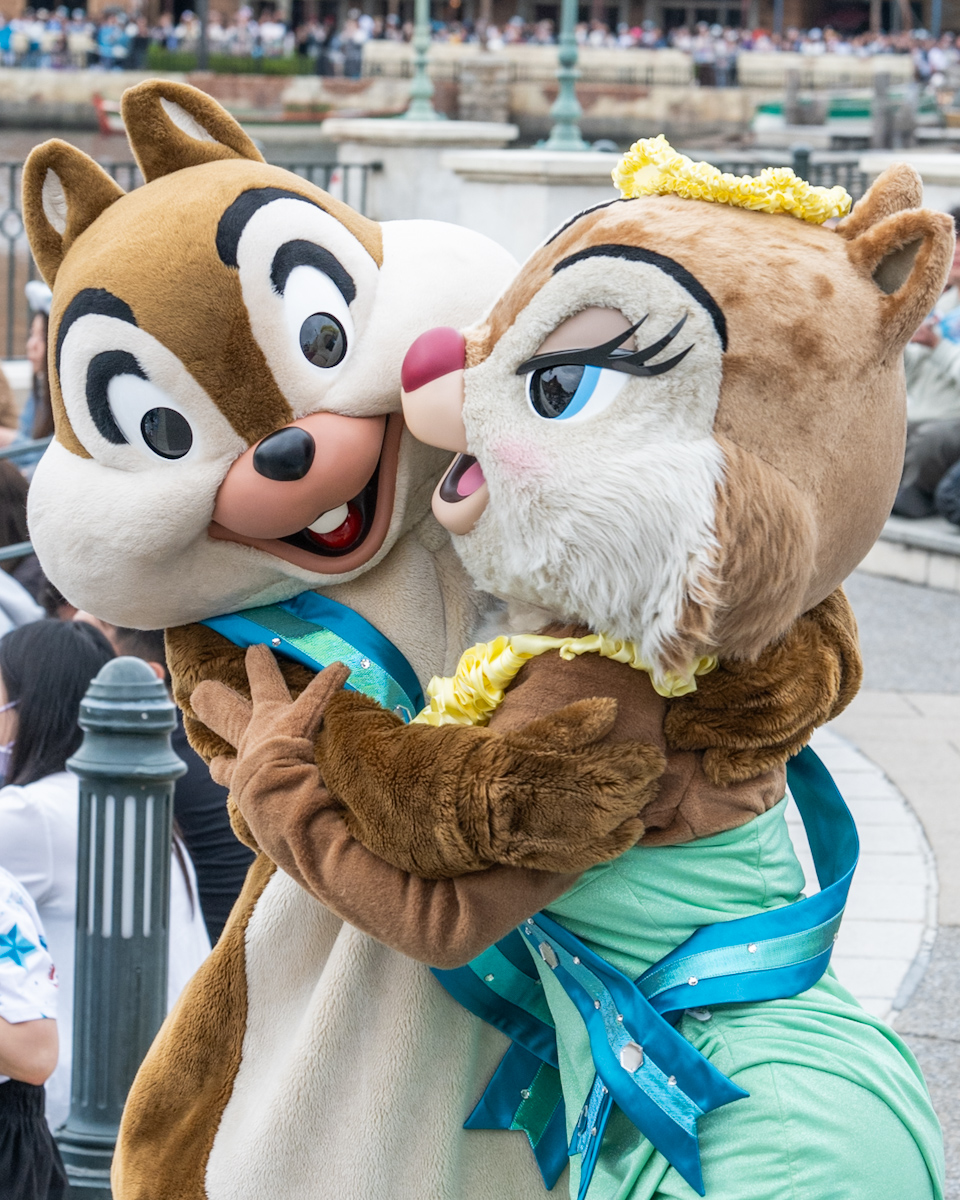東京ディズニーシー25周年”スパークリング・ジュビリー”エンターテイメント「スパークリング・ジュビリー・セレブレーション」チップとクラリス