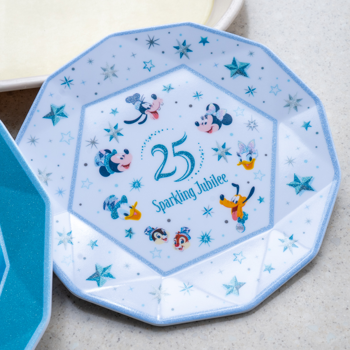 ラメ入りの豪華でかわいいプレートセット！「東京ディズニーシー25周年