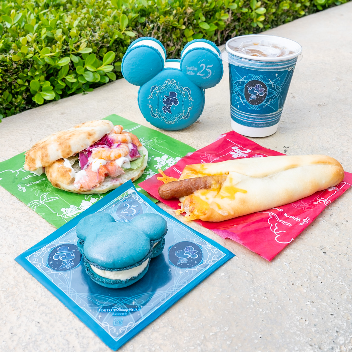 東京ディズニーシー「マンマ・ビスコッティーズ・ベーカリー」チーズドッグ（ツナ＆コーンマヨネーズ）など