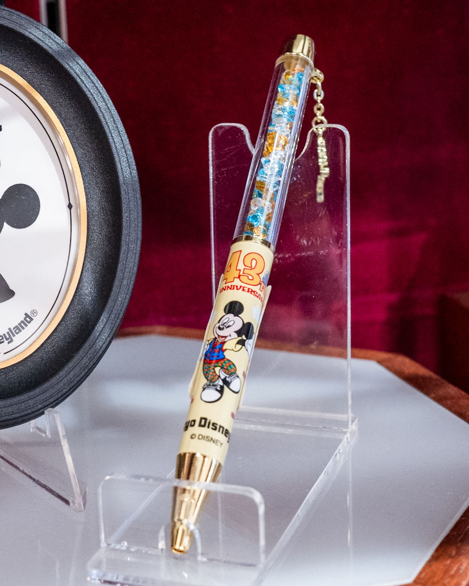 東京ディズニーランド開園43周年記念ガラスグッズ・お土産　ペン