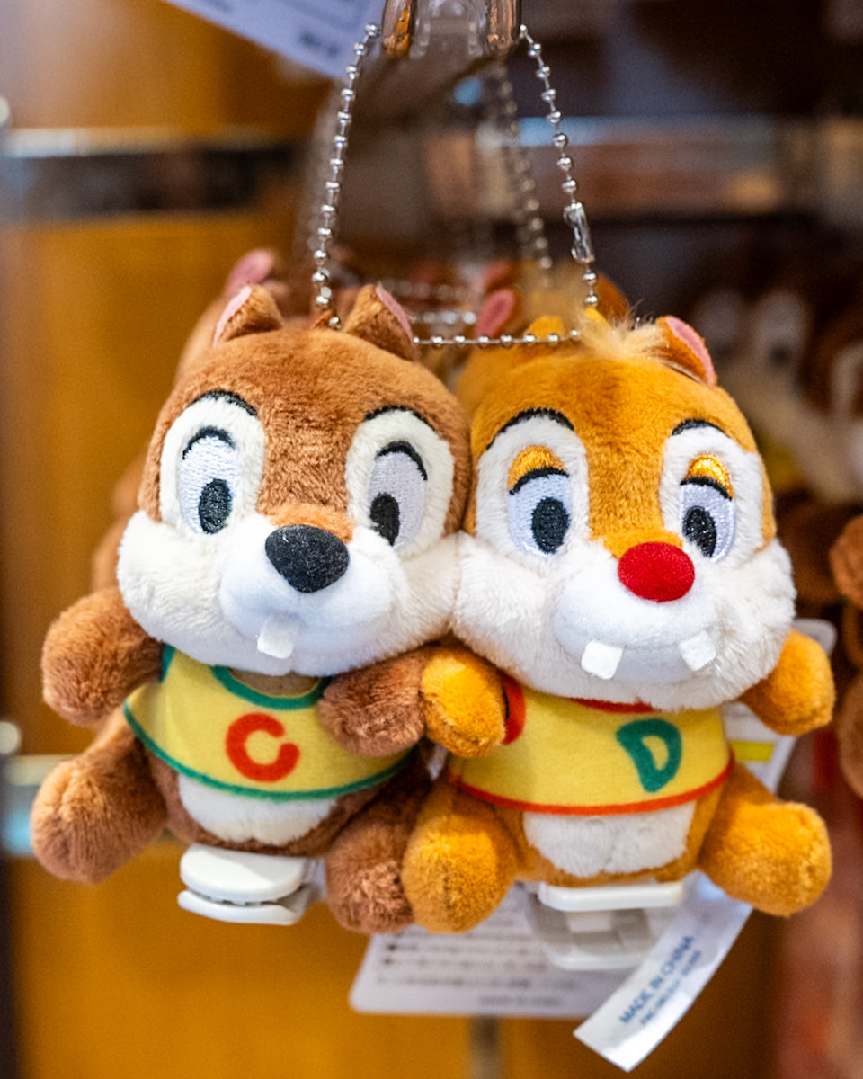 東京ディズニーランド開園43周年記念グッズ　チップとデールくっつきぬいぐるみ