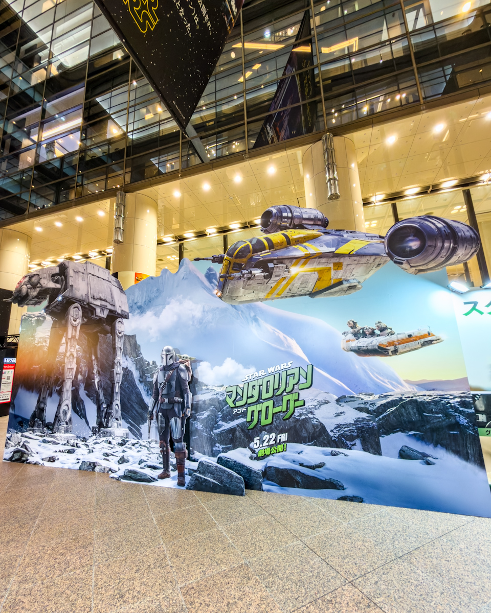 『マンダロリアン・アンド・グローグー』のパネル展示