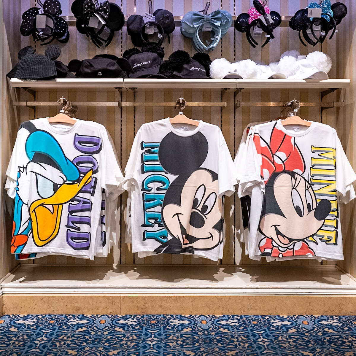 東京ディズニーリゾート「ミッキー&フレンズ」ビッグシルエットTシャツ2