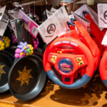 東京ディズニーリゾート 『カーズ』光るおもちゃ1