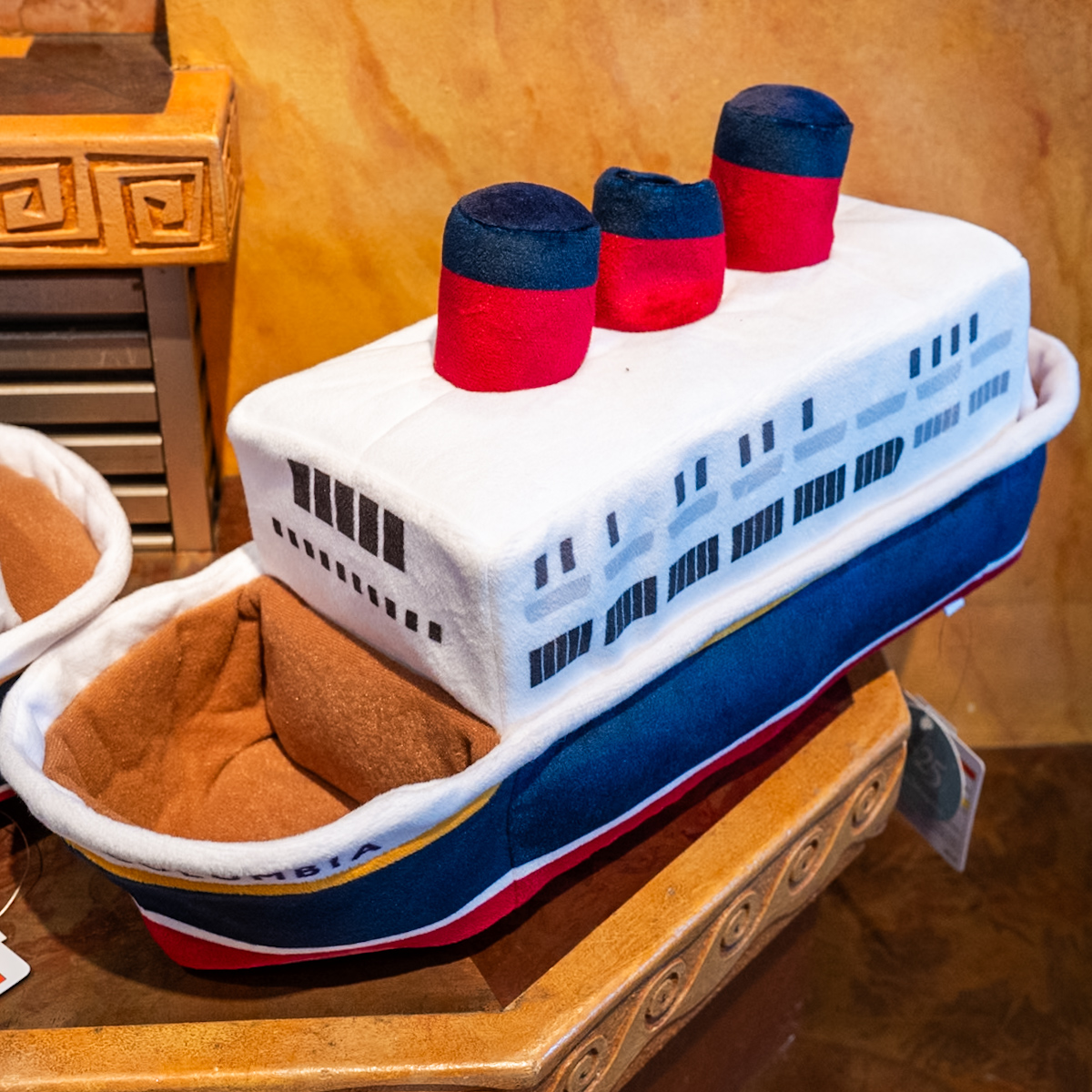 「S.S.コロンビア号」モチーフティッシュボックスカバー