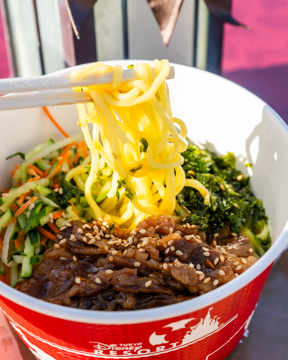 ドックサイドダイナー 牛カルビと韓国のりの冷やし麺（塩レモン）麺