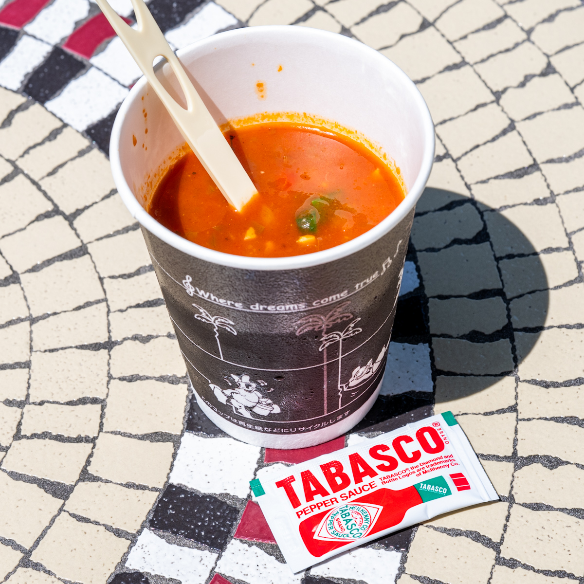 東京ディズニーランド「カフェ・オーリンズ」冷製ガンボスープ1