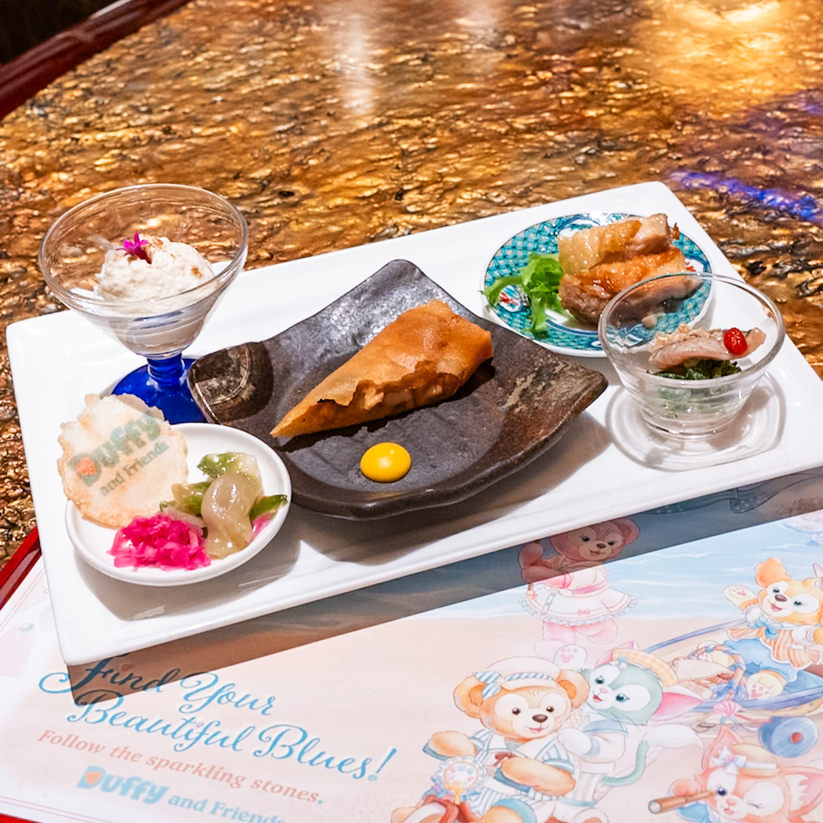 シルクロードガーデン“ダッフィー＆フレンズのファインド・ユア・ビューティフル・ブルー！”カントニーズランチ　前菜