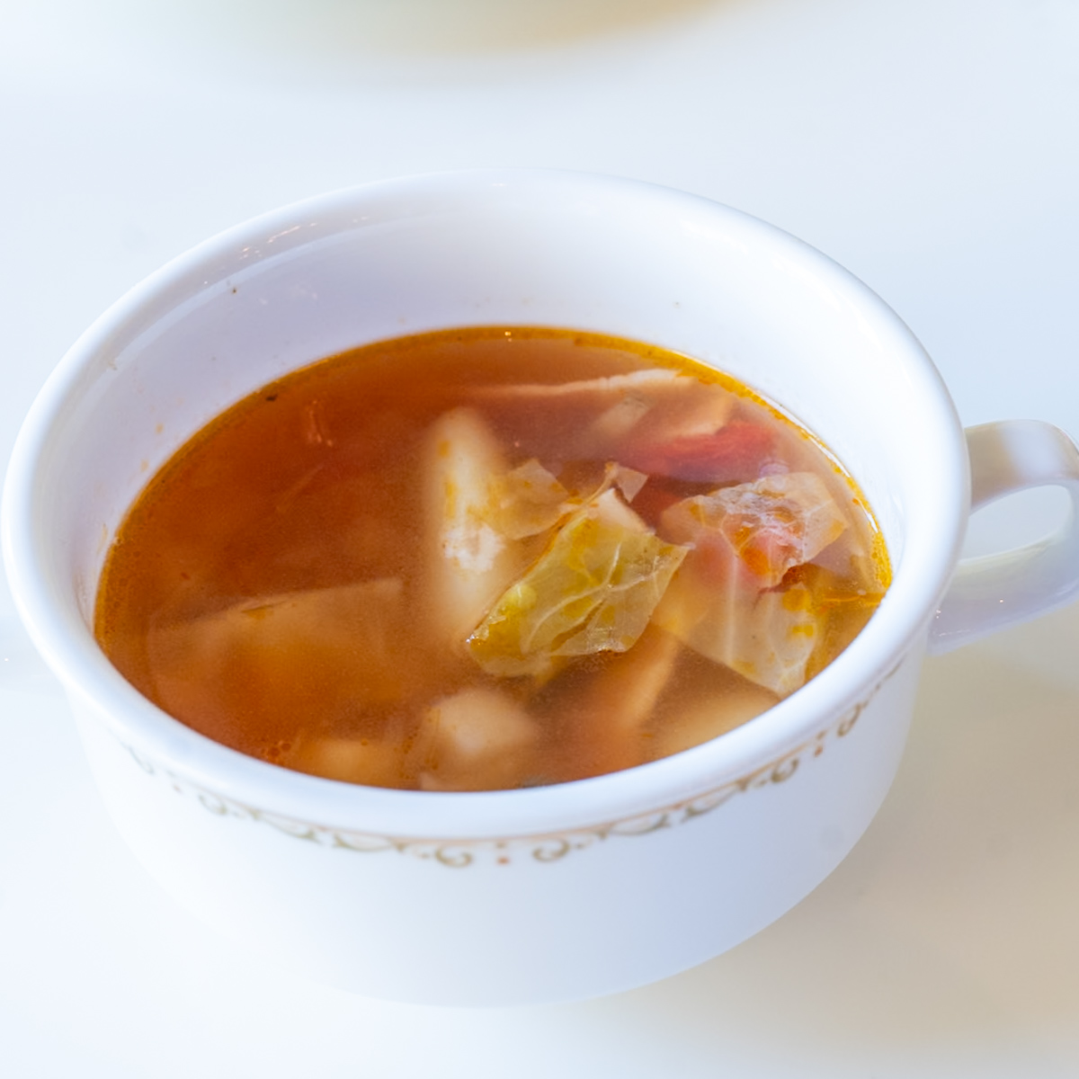 野菜と白インゲン豆のトマトスープ