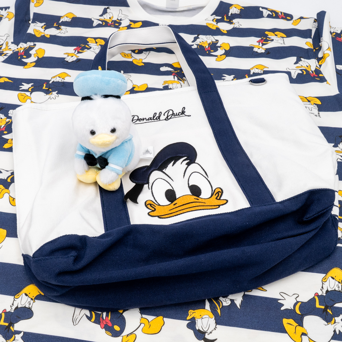 ディズニーストア ドナルドグッズ