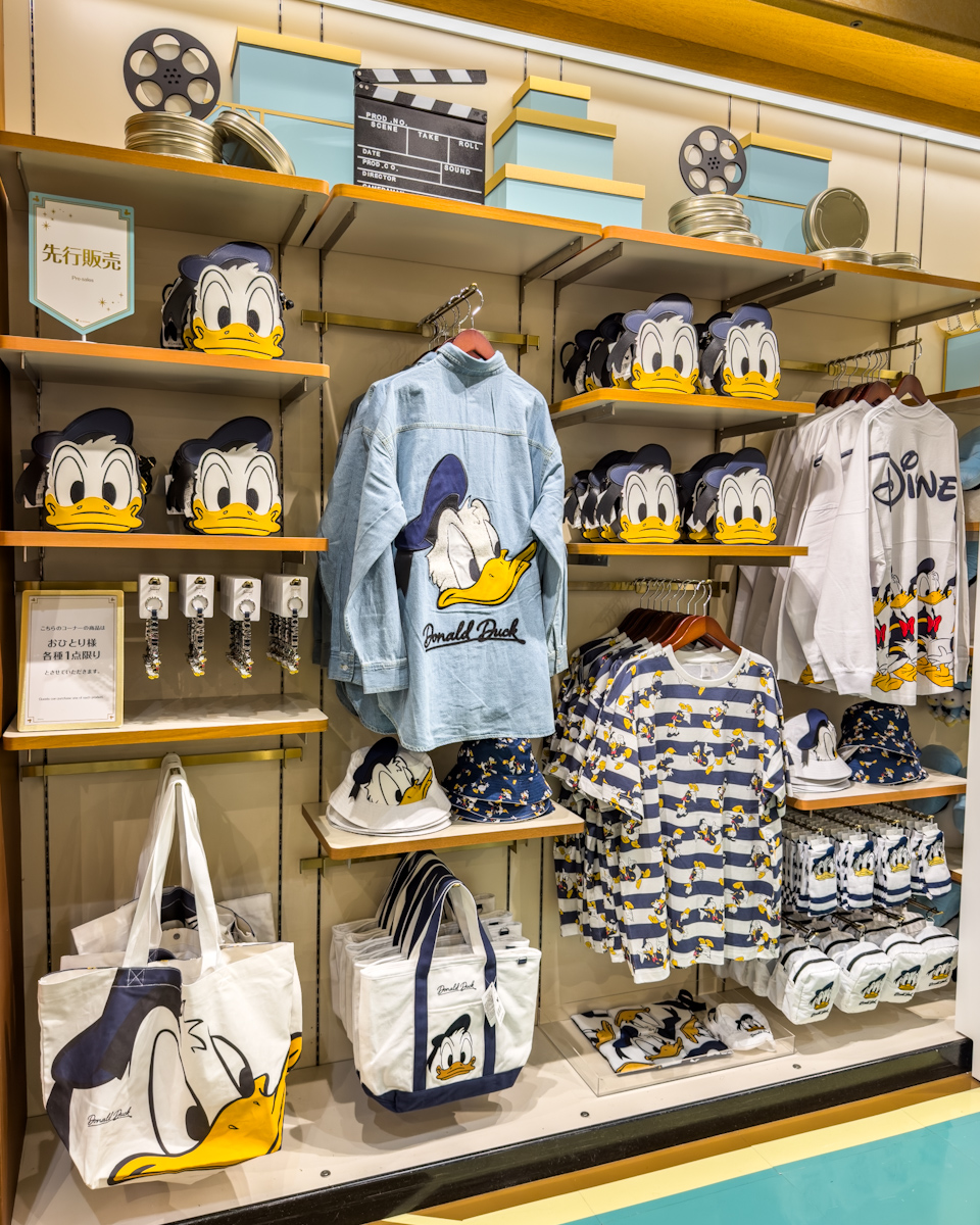 初夏のおでかけにもおすすめ！ディズニーストア2026ドナルドお誕生日