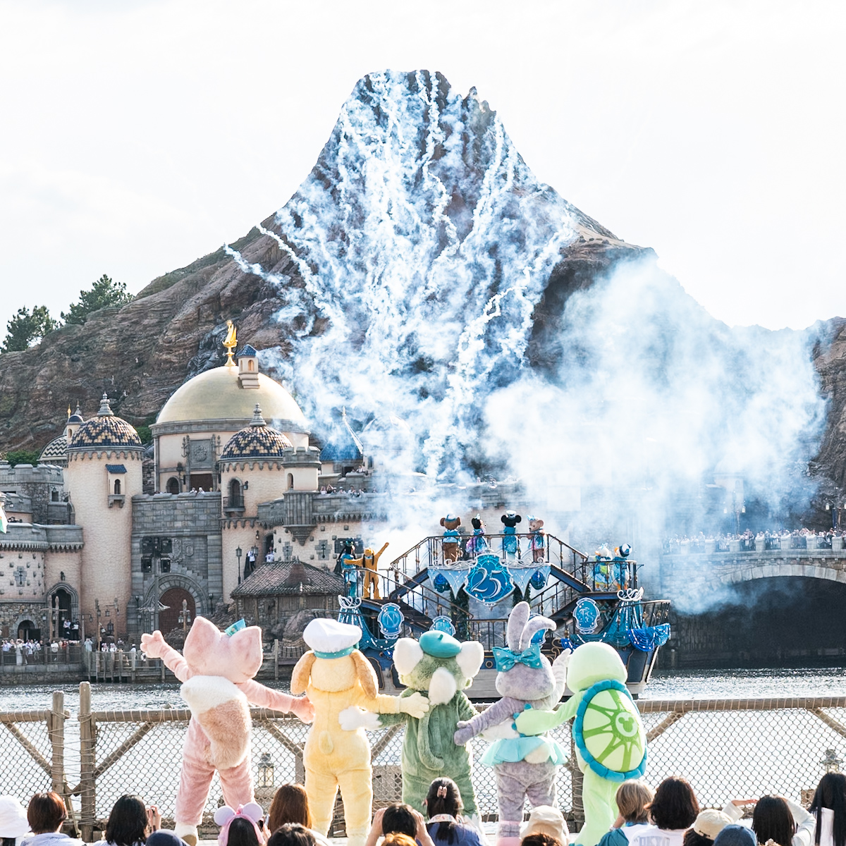 東京ディズニーシー25周年”スパークリング・ジュビリー”エンターテイメント「スパークリング・ジュビリー・セレブレーション」ダッフィー＆フレンズ26