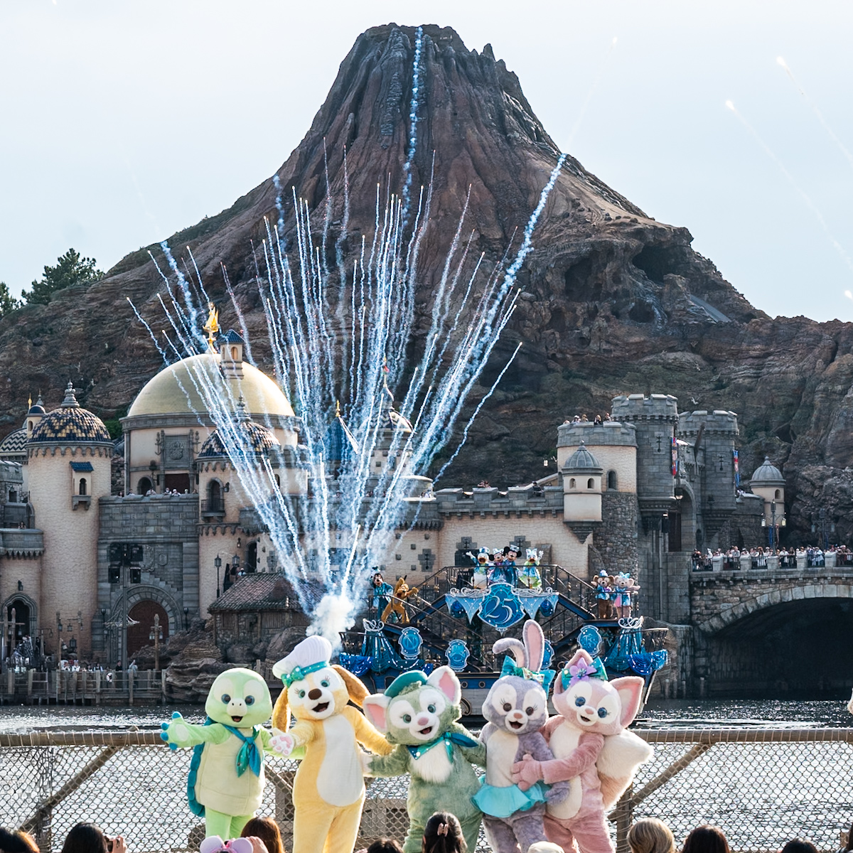 東京ディズニーシー25周年”スパークリング・ジュビリー”エンターテイメント「スパークリング・ジュビリー・セレブレーション」ダッフィー＆フレンズ24