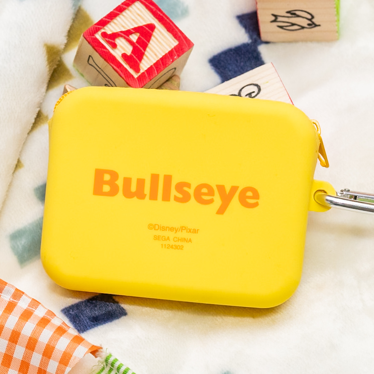 ブルズアイシリコンポーチ 裏面