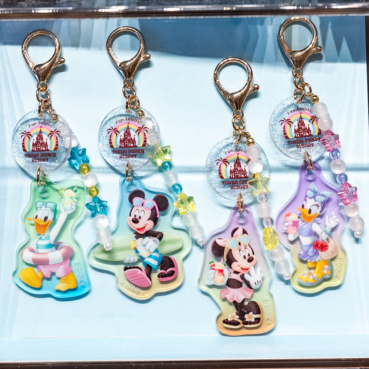 ミッキー、ミニー、ドナルド、デイジーキーチェーン　ランダム