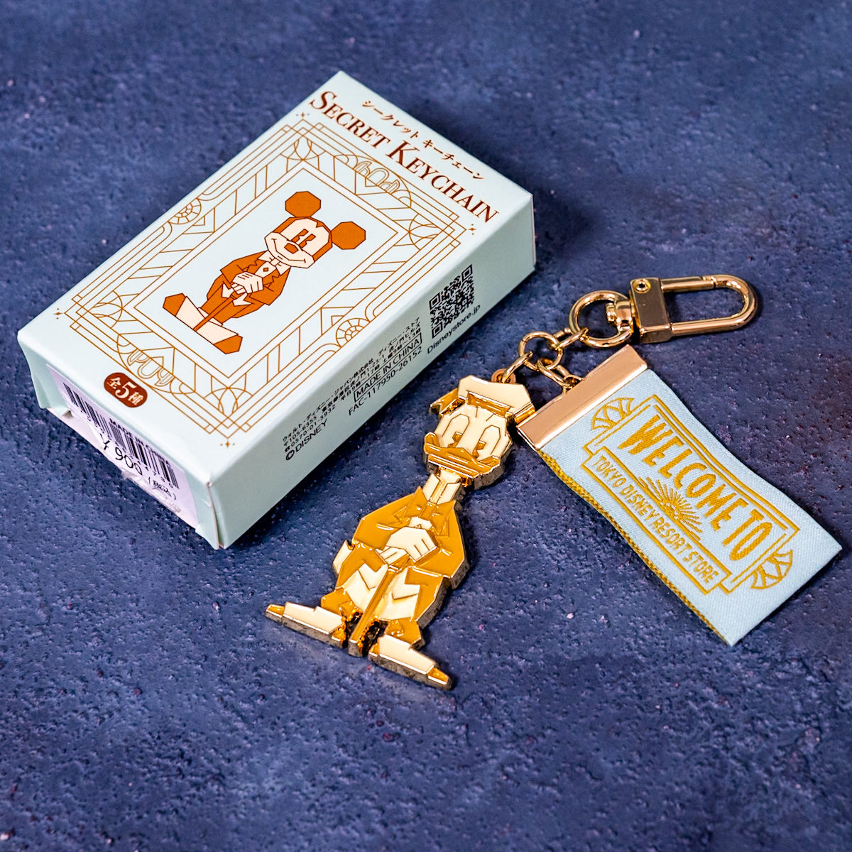 【東京ディズニーリゾート店限定】ミッキー&フレンズ シークレットキーホルダー 東京ディズニーリゾート店リニューアルオープン1周年記念