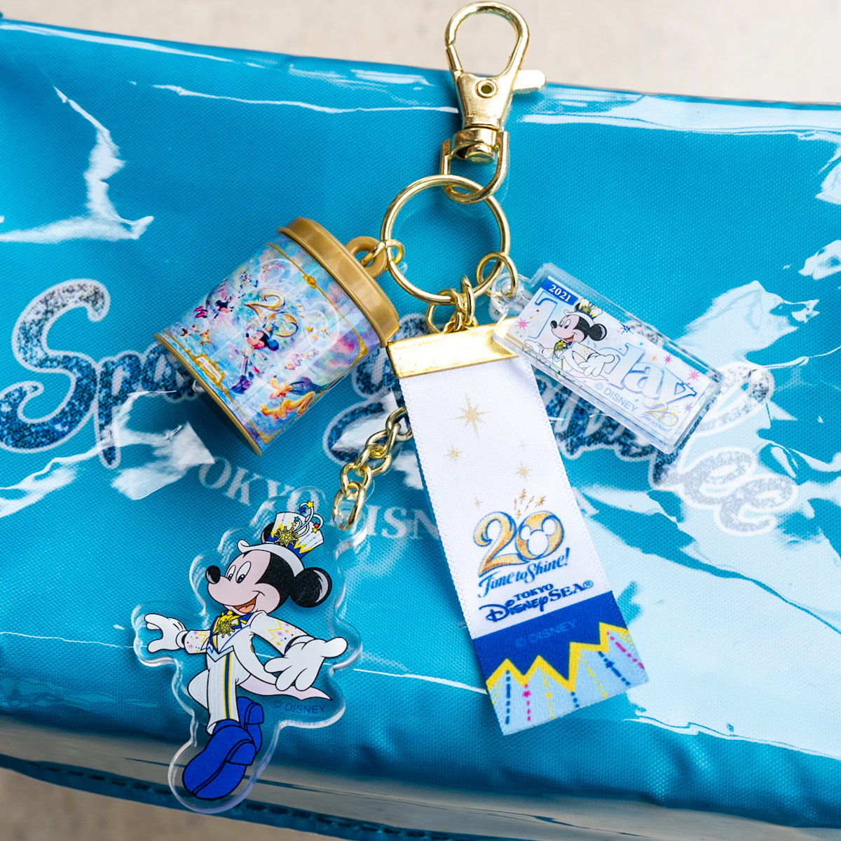 東京ディズニーシー25周年”スパークリング・ジュビリー”カプセルトイ(キーチェーン)20周年