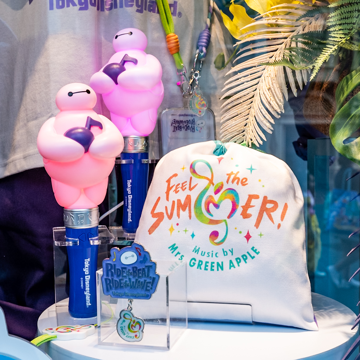 東京ディズニーランド ベイマックスをモチーフにしたMrs. GREEN APPLEとのコラボレーショングッズ
